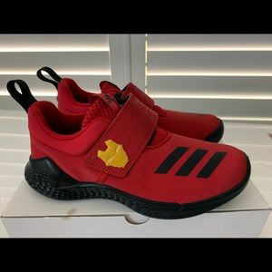 Adidas Rapidabounce marvel avengers shoes 21/2‎ 2.5
